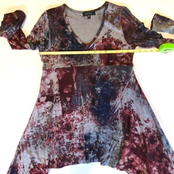 Karen Kane Artsy Boho Sharkbite Tunic Top L Abstract Floral Asymmetrical Hem - Picture 3 of 6